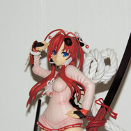 【ワンフェス2013冬】ドレスをまとったセイバーが素敵！アルターブースは人気キャラが大集結