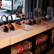 ソニー米国本社には最新ゲームが体験できるショールーム「PlayStation Lounge」も