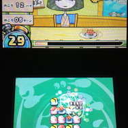 3角以内で線を結べる同じ寿司ネタをセットにしてタッチすれば、消すことができます。