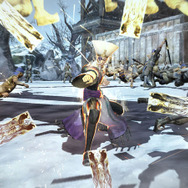 札から気を発することで、中距離の広範囲に攻撃することが可能