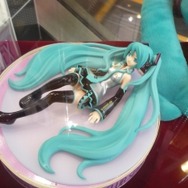 『初音ミク -Project DIVA- F』発売記念抽選会レポ ― 内海プロジェクトマネージャーインタビューも