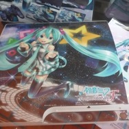 『初音ミク -Project DIVA- F』発売記念抽選会レポ ― 内海プロジェクトマネージャーインタビューも