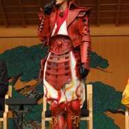 これは目覚めてしまいそう!宝塚歌劇団花組公演「戦国BASARA」制作発表会でのパフォーマンスをフォトレポートでお届け