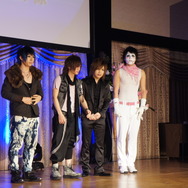 ゴールデンボンバーのメンバーも登場！