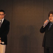 左からSCEJ・パブリッシャーリレーション部 NBPセクションディレクター浅野高志氏、角川ゲームス・開発本部/副開発本部長プロデューサー田中謙介氏
