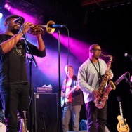 【GDC 2013】大ヒットカジュアルゲーム『Paper Toss』のBackflip Studiosのパーティに潜入