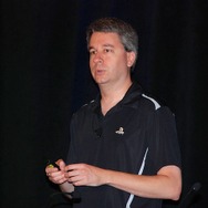 【GDC 2013】開発しやすい環境、新しい入力デバイス、ソーシャル機能 ― 様々な「種と仕掛け」が提案されたPS4の概要