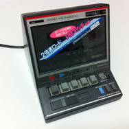 セーブ/ロードはもちろんカセットテープですね！こちらはSANYO製です