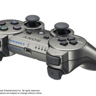 重厚感あふれるカラーは同日発売の『The Last of Us』にピッタリ