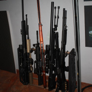 店内はあちこちにバイオっぽい演出が