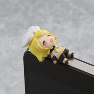 「初音ミク」のイヤホンジャックアクセサリー8月発売 ― 人気イラストレーターのデザインで立体化