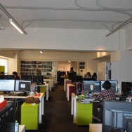 全体が見渡しやすいように配置されています