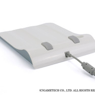 ゲームテック、Wii U用Wiiリモコン非接触充電ボードセットと専用電池パックを発売