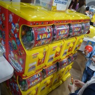 『ポケモンスクランブルU』専用カプセルトイ自動販売機