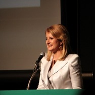 創設者のアリアナ・ハフィントン氏