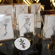 ポストカードも販売中