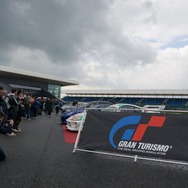 「グランツーリスモ」15周年記念イベント、会場の様子をチェック