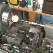 海外ポケモンファンがクルマのシフトレバーをモンスターボールにカスタマイズ