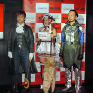 美しい谷間に思わずドキッ！佐山彩香さんら美女が登場した『RED STONE』カンファレンスの模様を写真でチェック