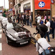 『Race Driver: GRID』発売記念イベントでスーパーカーがズラリ―Codemasters