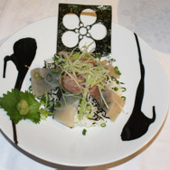 前田家の家紋梅鉢です