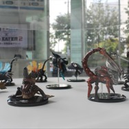 会場内にはフィギュアや等身大パネルなどを多数展示