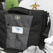 【E3 2013】今年も多数のアイテムを揃えて営業中です、E3公式ストア