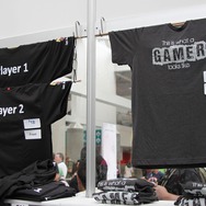 【E3 2013】今年も多数のアイテムを揃えて営業中です、E3公式ストア