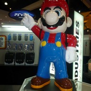 【E3 2013】マリオやキティちゃんなど、北米で発売されているポーチやタッチペンを見てみた
