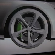 【E3 2013】インパルストリガーでさらに進化したXbox Oneの新型コントローラ