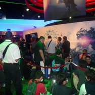 【E3 2013】『ライトニングリターンズ』『FFX&X-2』も遊べた、スクエニブースレポ ― ライトニングのフィギュアも展示