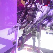 【E3 2013】『ライトニングリターンズ』『FFX&X-2』も遊べた、スクエニブースレポ ― ライトニングのフィギュアも展示
