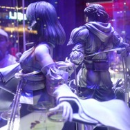 【E3 2013】『ライトニングリターンズ』『FFX&X-2』も遊べた、スクエニブースレポ ― ライトニングのフィギュアも展示