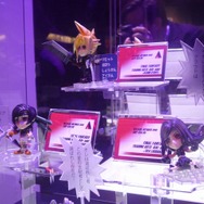 【E3 2013】『ライトニングリターンズ』『FFX&X-2』も遊べた、スクエニブースレポ ― ライトニングのフィギュアも展示