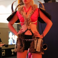 【E3 2013】絶滅寸前? E3の美人コンパニオンをご紹介