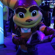 【E3 2013】ソニーブースは過去最大級のサイズで出迎え・・・3機種で充実のラインナップ