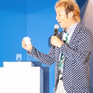 本体は手に収まるほどの小ささ。