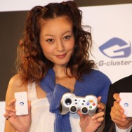 PR大使の西山 茉希さん、つるの 剛士さんが登場！クラウドゲーム機「G-cluster」発売記念イベント