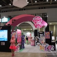 隣接するブシロードブース