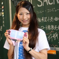 共闘するぞー!「共闘学園」開校式が開催 -プレイ方法を手取り足取り教えてくれる女性徒達をフォトレポート