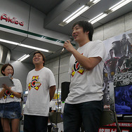 プロ格闘ゲーマーと一般ファンが激突！ 秋葉原で『インジャスティス：神々の激突』の発売イベントが開催