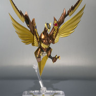 時を支配する「仮面ライダーオーディン」がS.H.Figuartsに登場、ゴルトフェニックスも付属