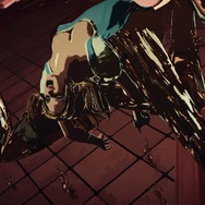 突如として、身体から蜘蛛のような脚が！彼女は何者かによって、ワイヤーズへと変貌をさせられてしまう