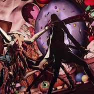 変化を遂げたアリスの姿はまるで巨大な蜘蛛。胴体についた彼女の顔だけが、唯一、彼女と認識できる