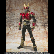 極魂 仮面ライダークウガ ライジングマイティ&ビートチェンサー2000 S.I.C.極魂に「仮面ライダークウガ ライジングマイティフォーム