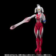 ULTRA-ACTに「ウルトラの母」が登場、女性らしいフォルムの新素体を採用