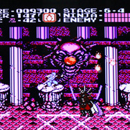 VS鬼面夜叉。画面真ん中の玉が本体。攻撃は壁に登って避けるべし