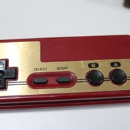 【ファミコン生誕30周年企画】ファミコンが刷り込んだ親指の位置