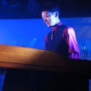 『聖剣』菊田氏も驚嘆、「SUPER JHON BROTHERS」のサウンドに吉祥寺が揺れた夜