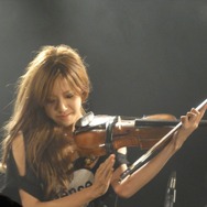 『アーマード・コア』の楽曲で高揚感の新境地へ、爆音「FreQuency」LIVEレポート